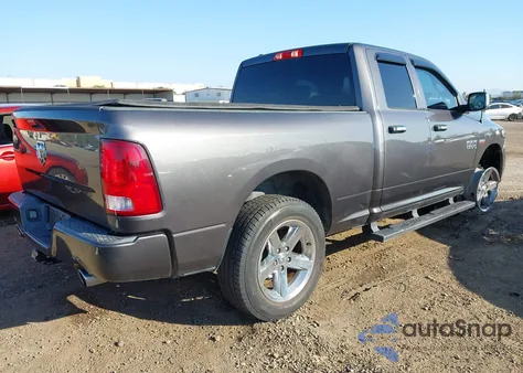 2018 Ram 1500 Express 4X2 6'4 Box z USA, uszkodzony, nr VIN 1C6RR6FT7JS160682